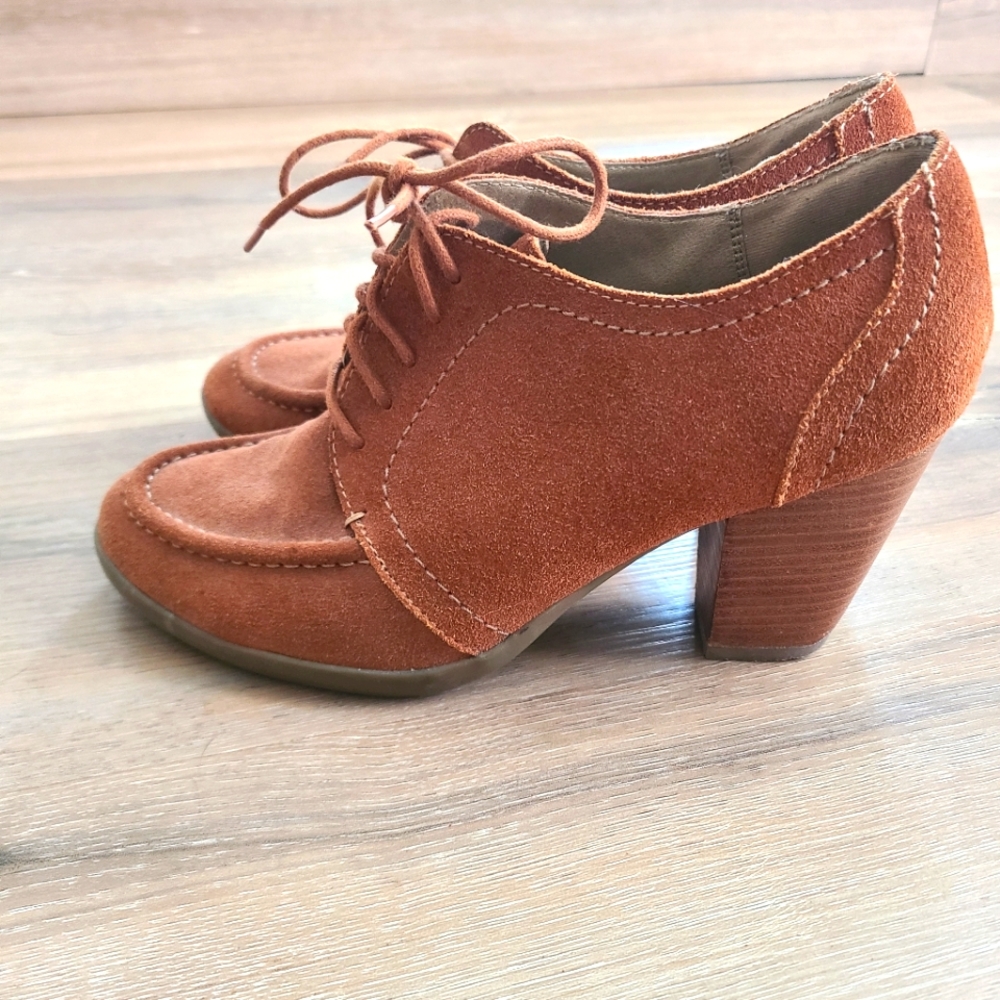 Suede lace up heels